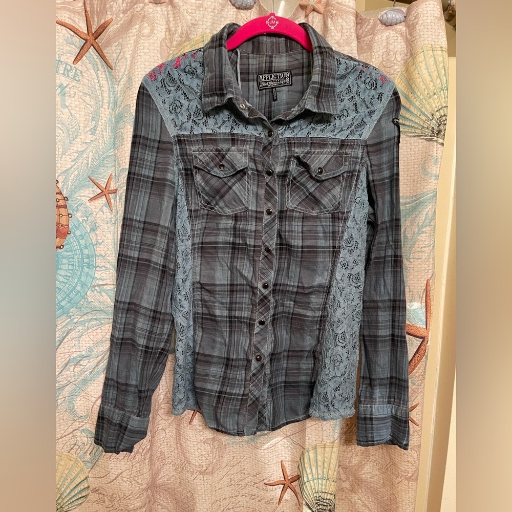 Affliction ladies flannel and lace snap shirt with embroidery sz medium